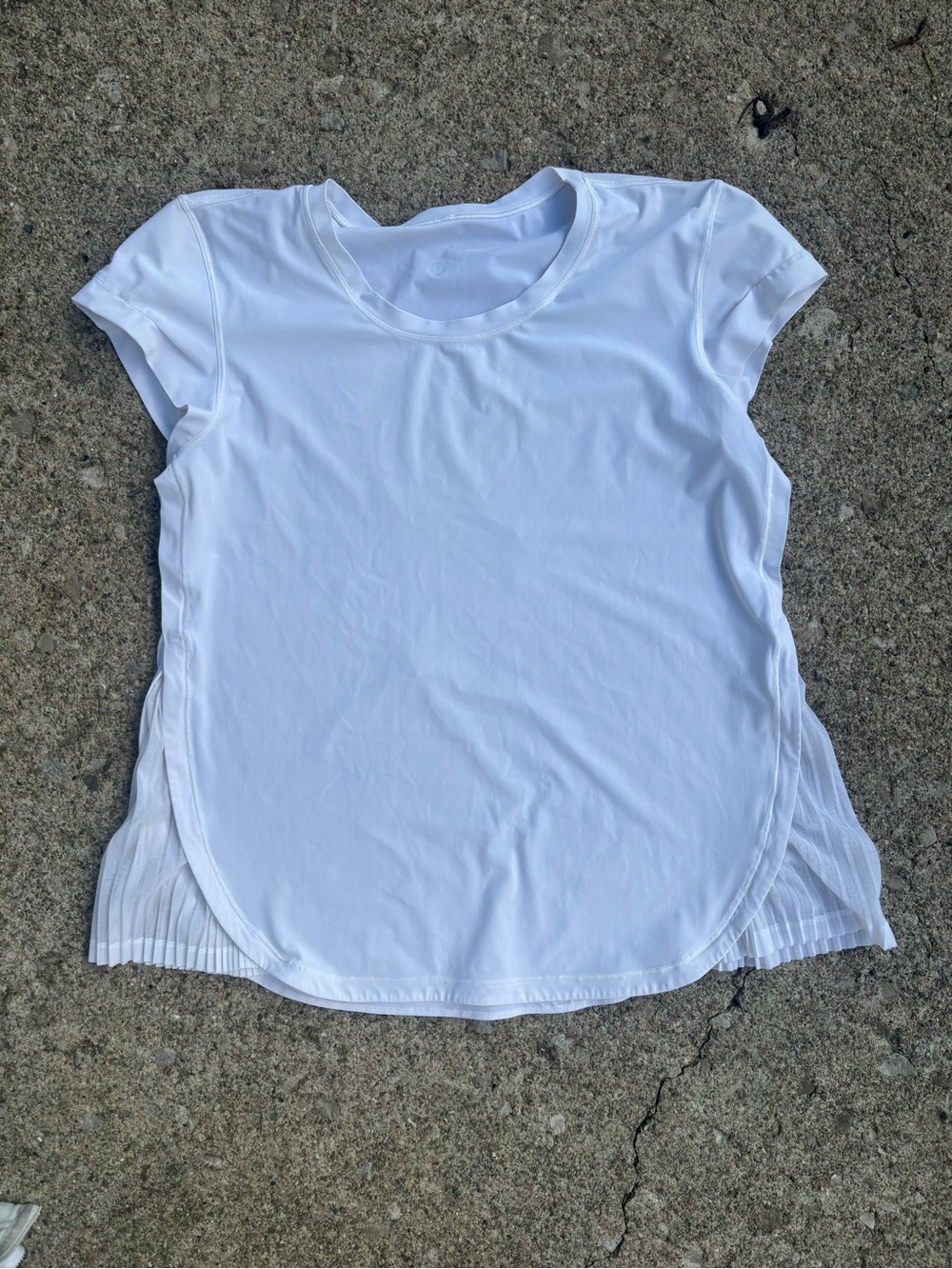 Women's lululemon White Short Sleeve Pleated Side-Hem Tee